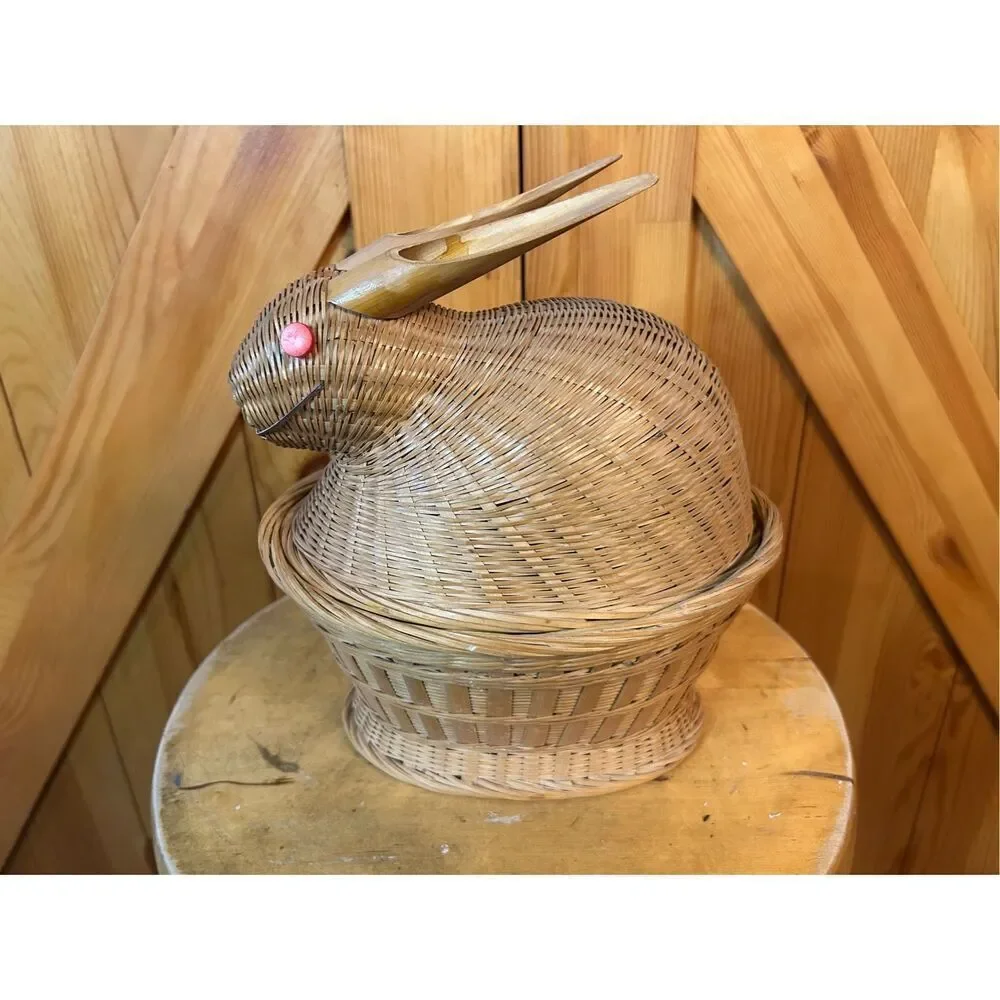 Vintage Bunny Rabbit Woven Wicker Basket Lidded Red Button Eye Easter (8563)